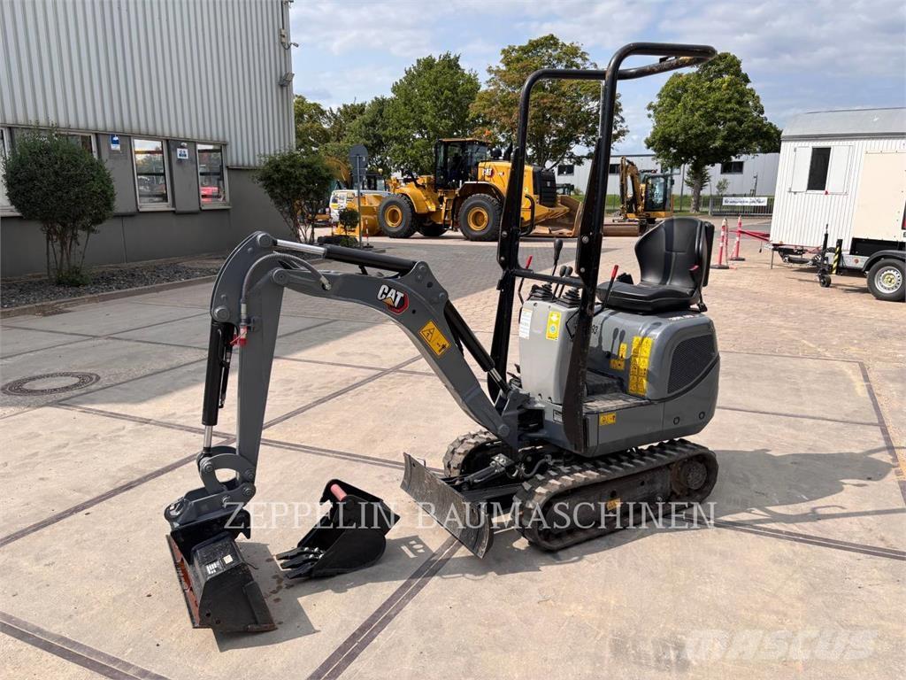CAT 300.9D Гусеничные экскаваторы