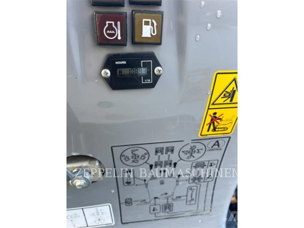 CAT 300.9D Гусеничные экскаваторы