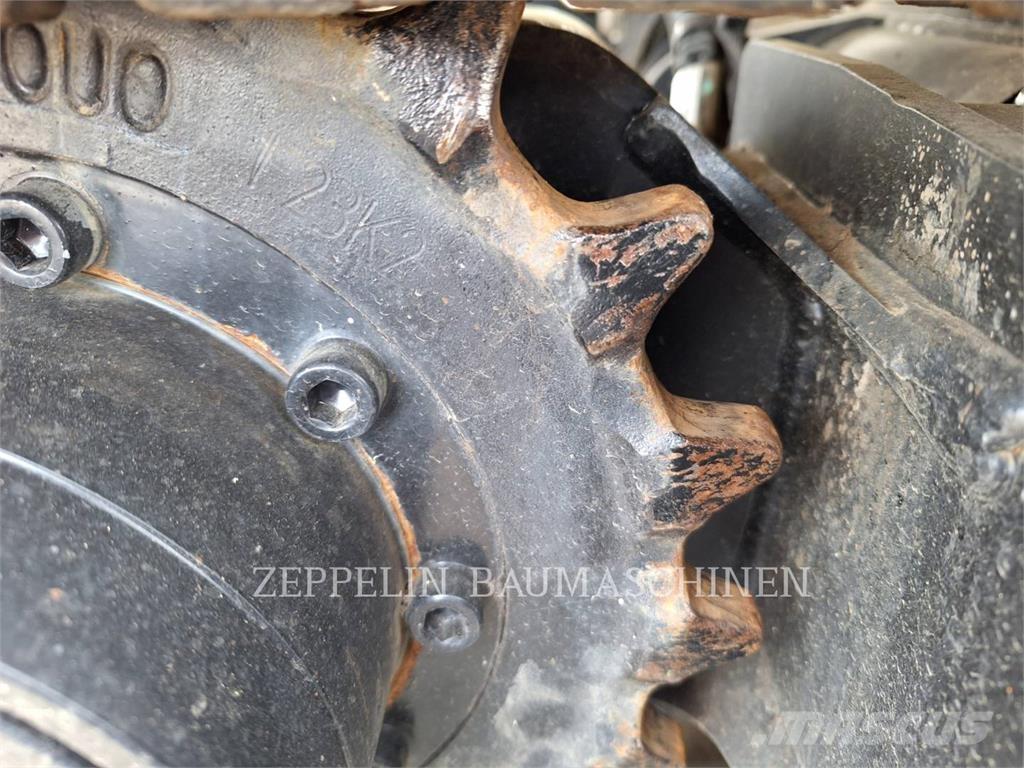 CAT 301.6-05A Гусеничные экскаваторы