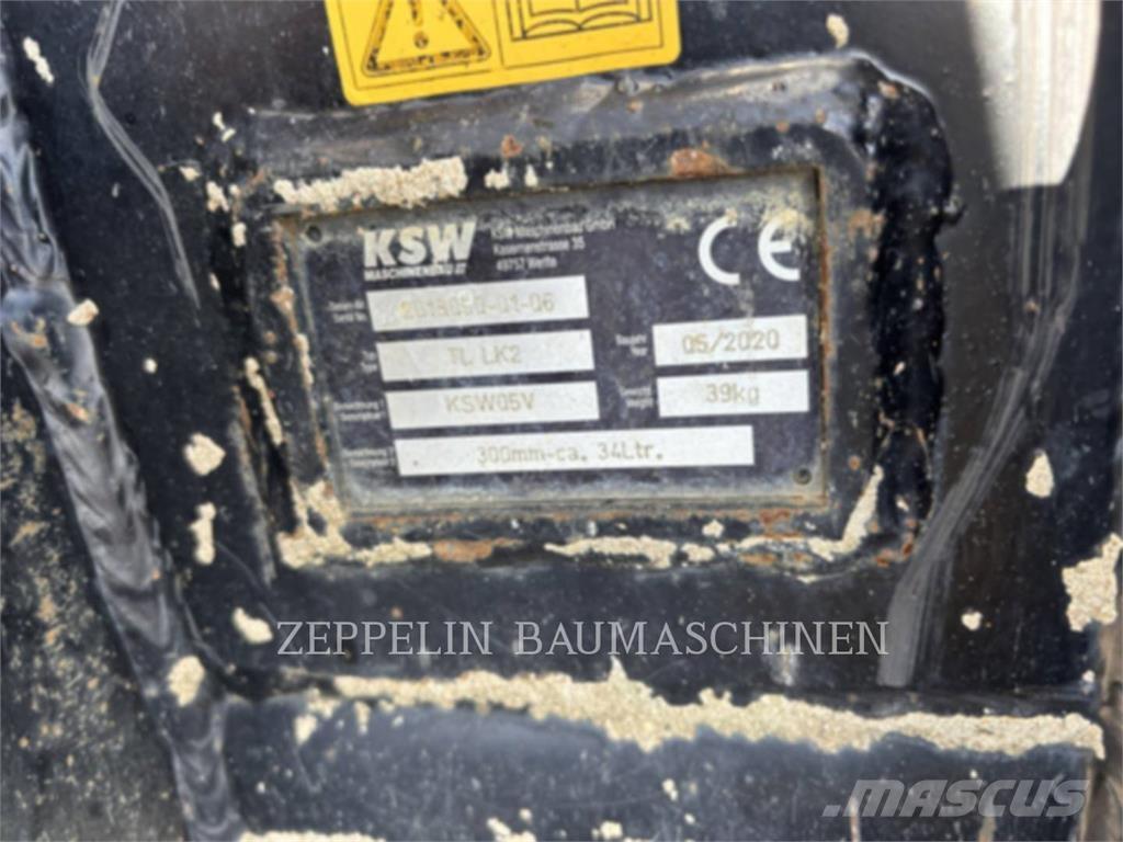 CAT 301.6-05A Гусеничные экскаваторы