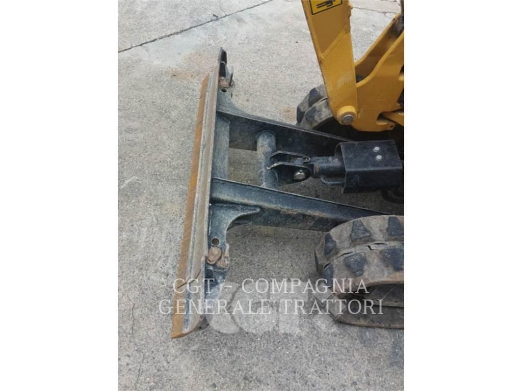 CAT 301.7D Гусеничные экскаваторы