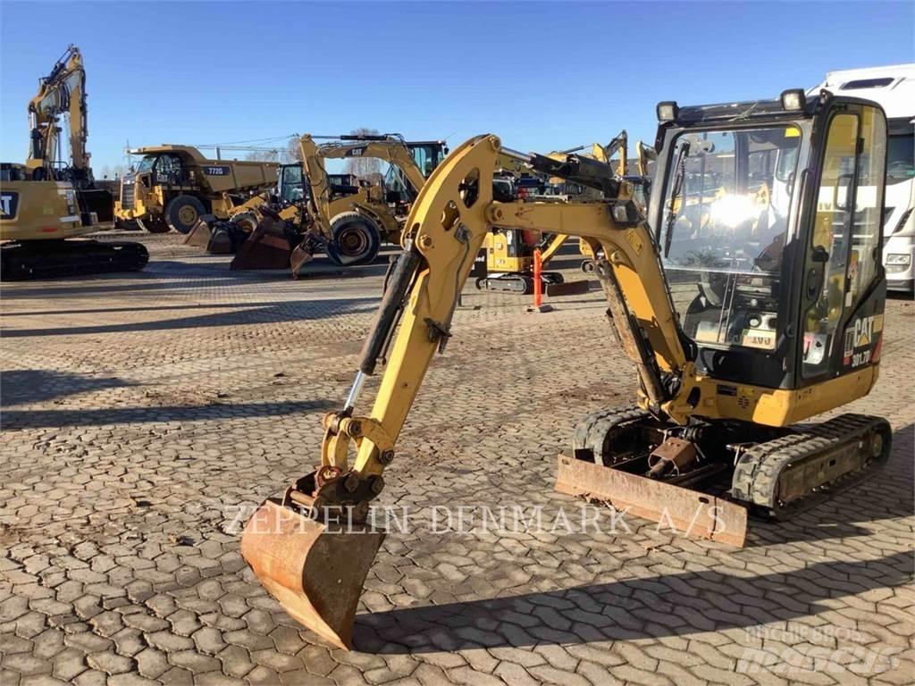CAT 301.7D Гусеничные экскаваторы