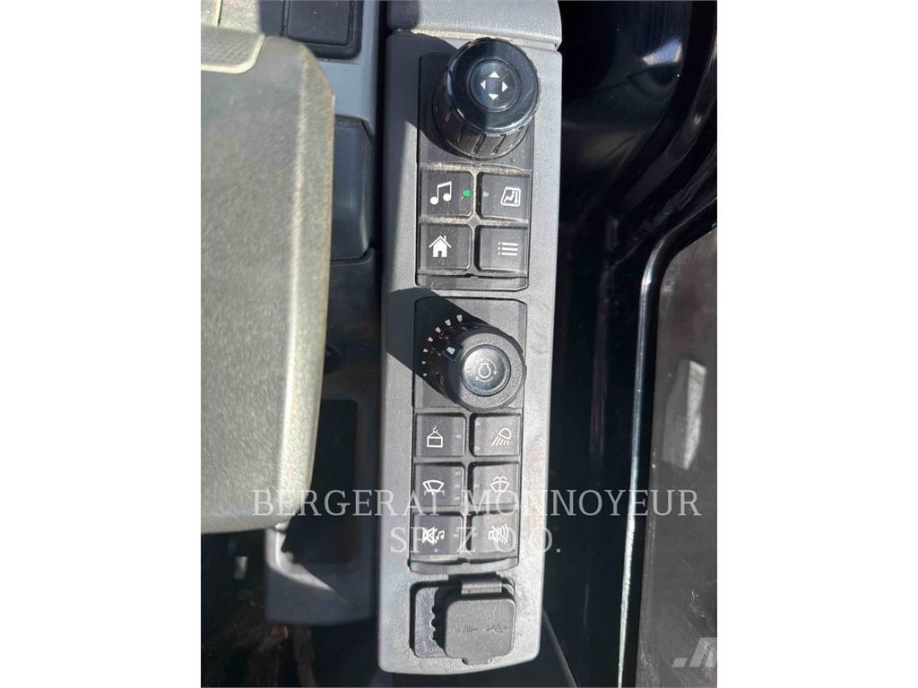 CAT 301.8 Гусеничные экскаваторы