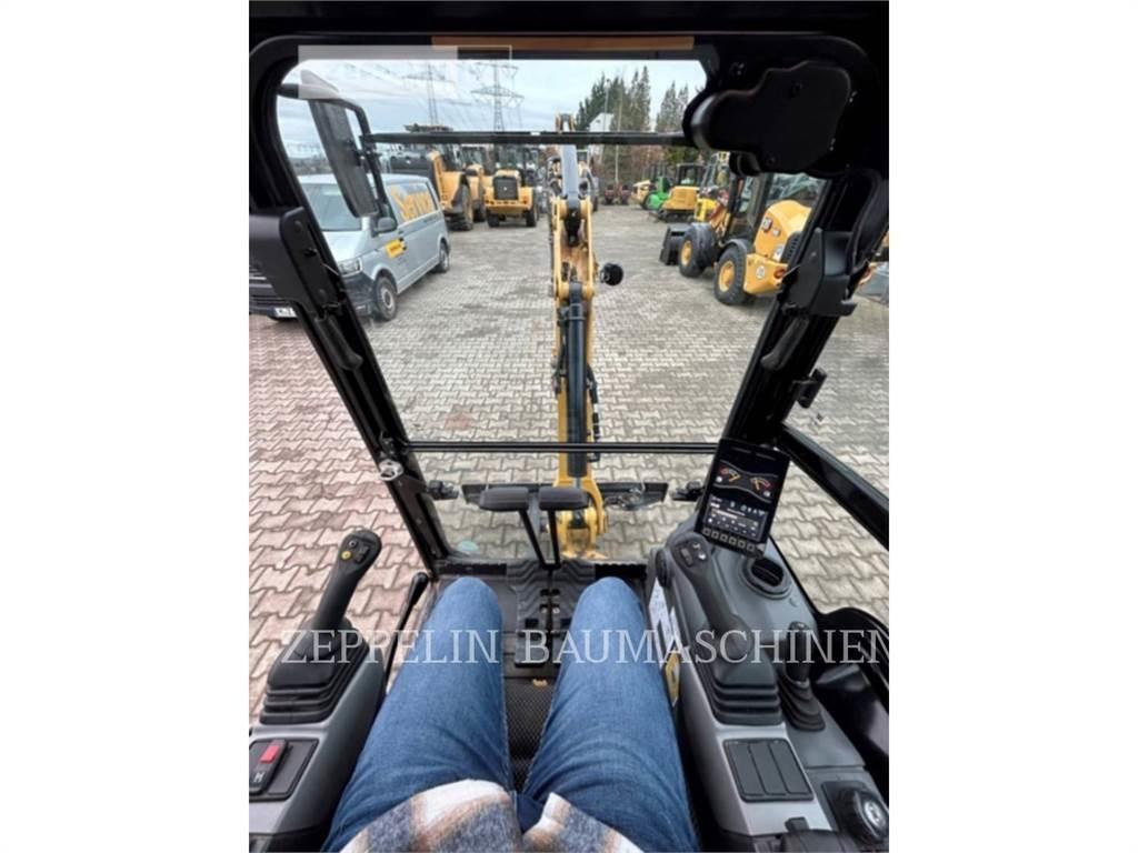 CAT 301.8-05A Гусеничные экскаваторы