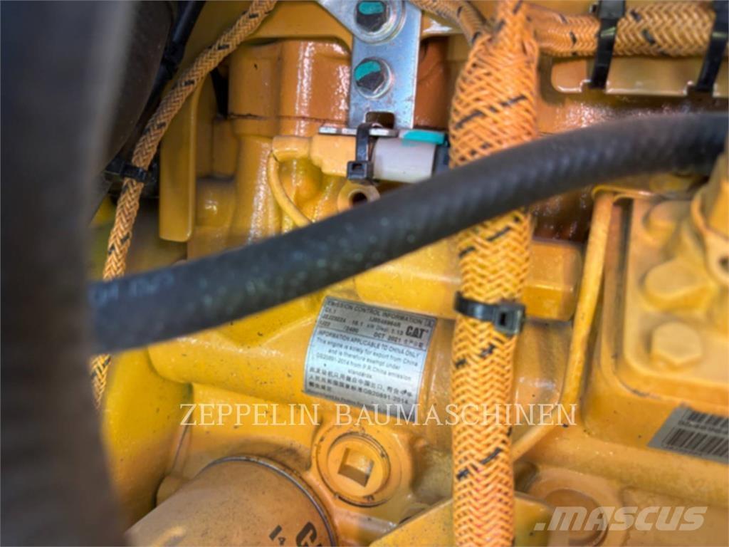 CAT 301.8-05A Гусеничные экскаваторы