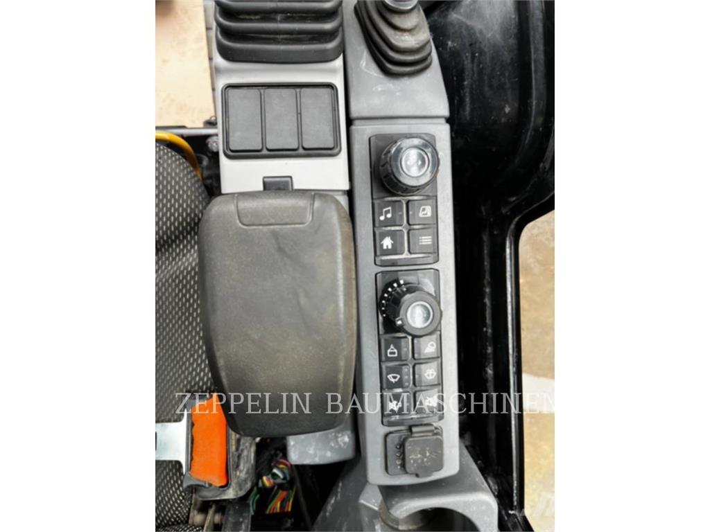 CAT 301.8-05A Гусеничные экскаваторы