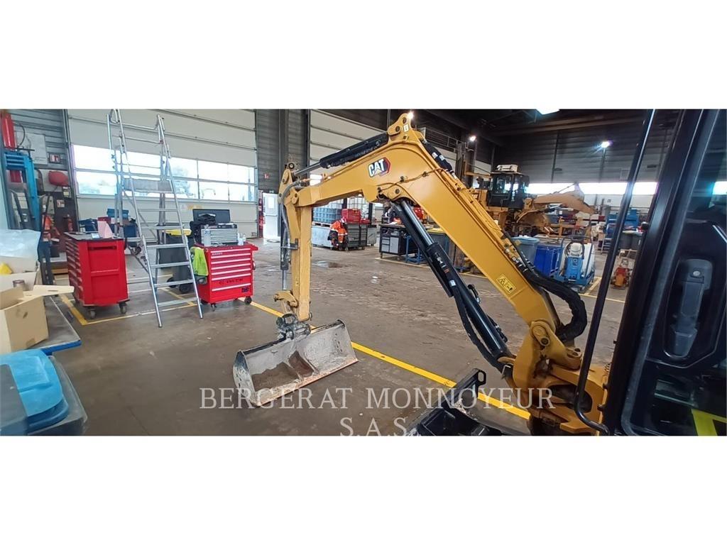 CAT 302.7 Гусеничные экскаваторы