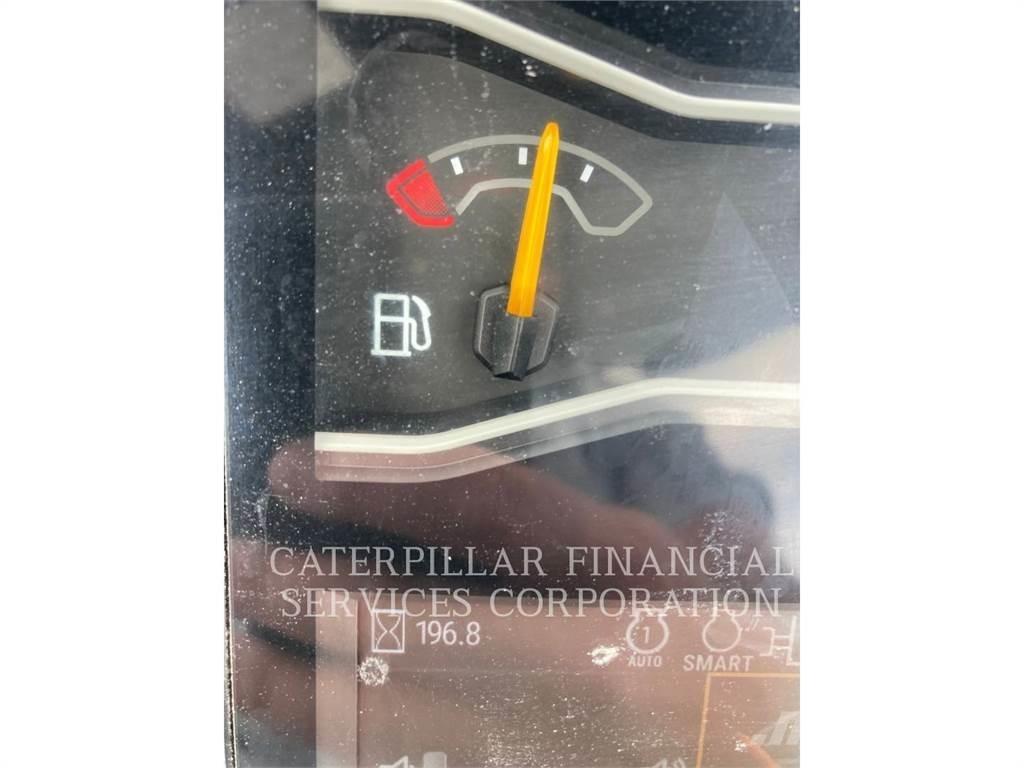 CAT 302.7-07CR Гусеничные экскаваторы