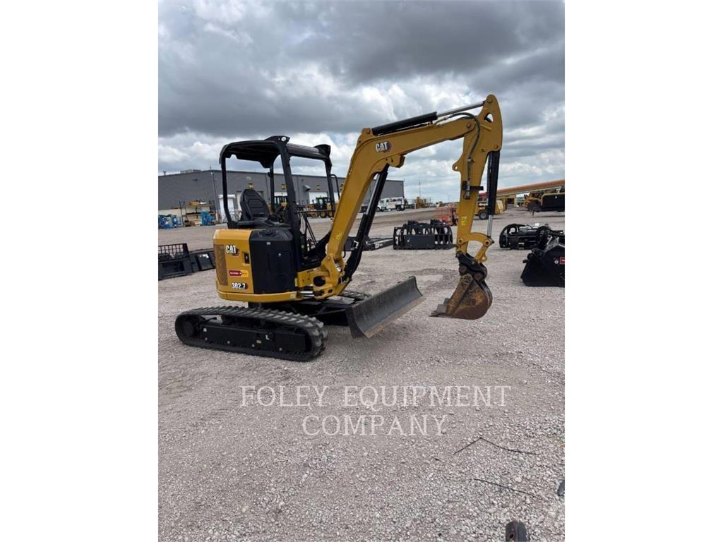 CAT 302.7-07LO Гусеничные экскаваторы