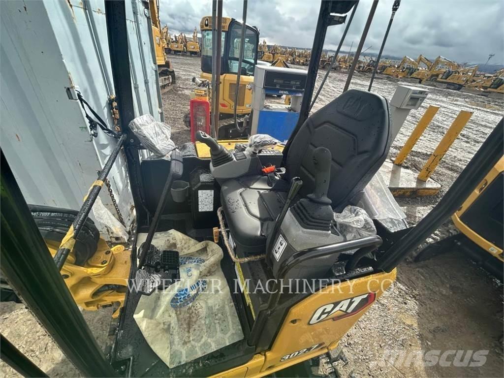 CAT 302.7 C1 Гусеничные экскаваторы