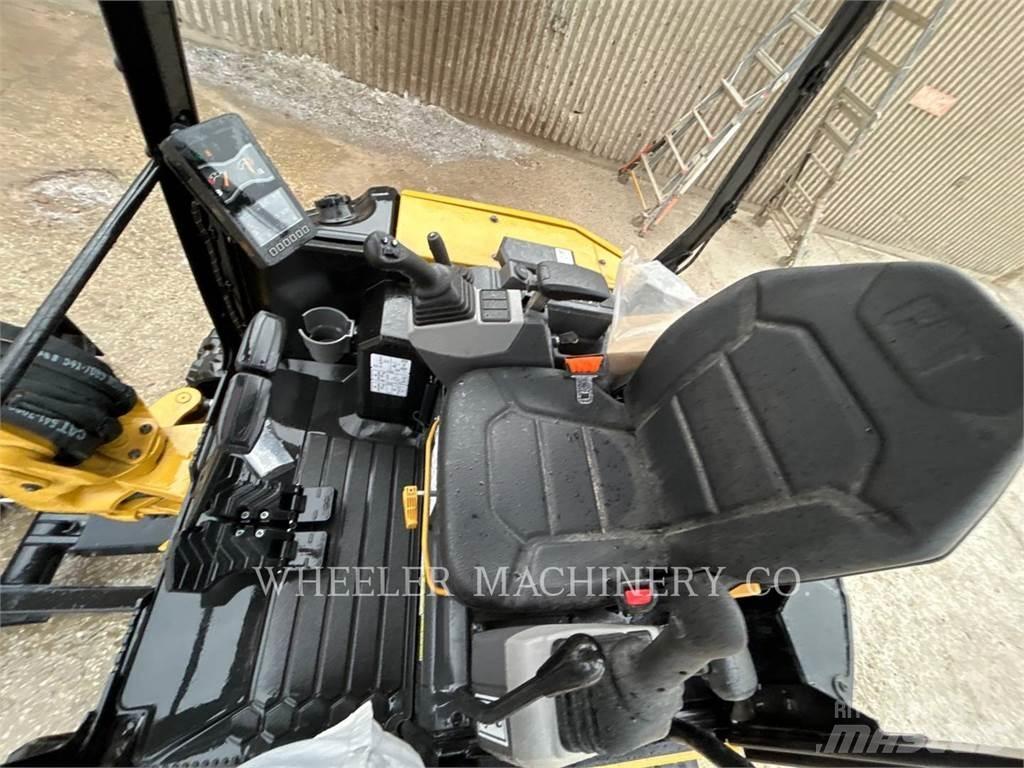 CAT 302.7 C1TH Гусеничные экскаваторы