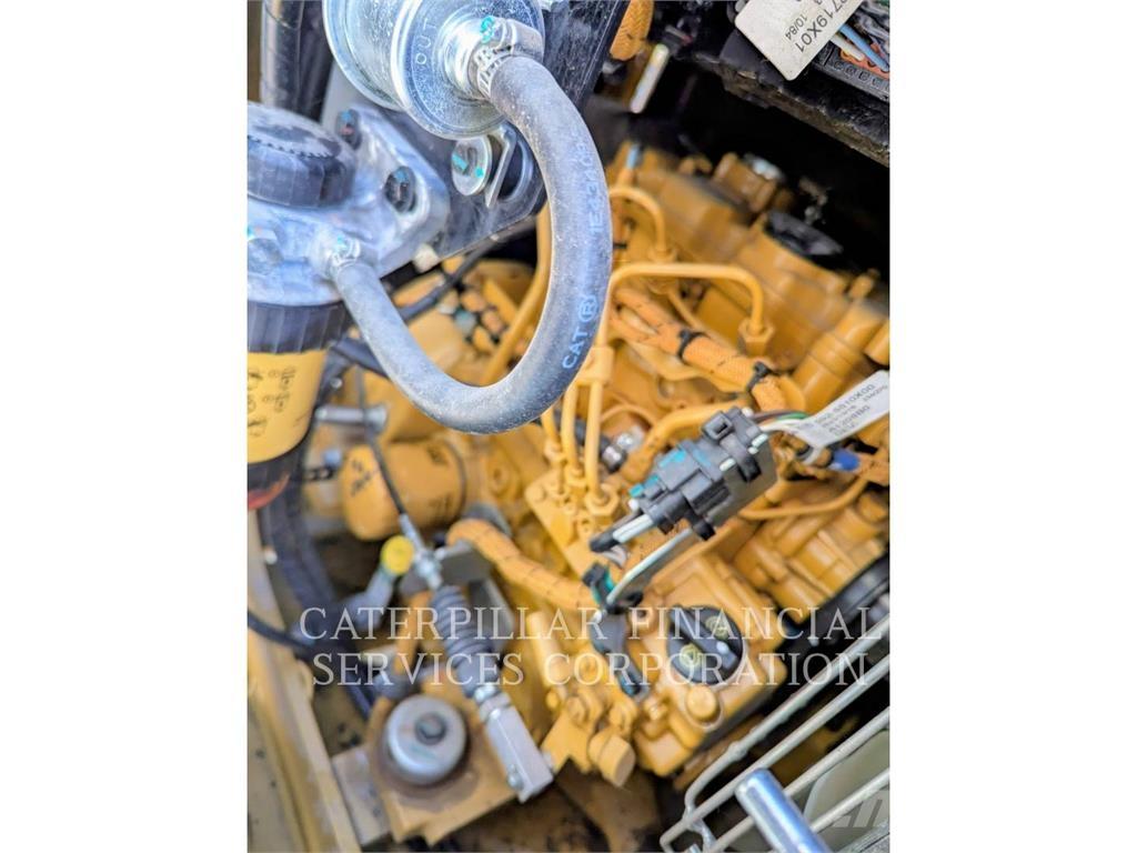 CAT 302.707CR Гусеничные экскаваторы