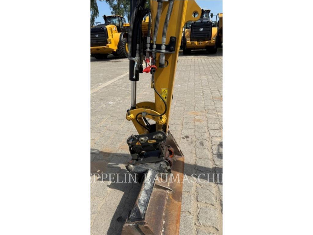 CAT 302.7CR-07 Гусеничные экскаваторы