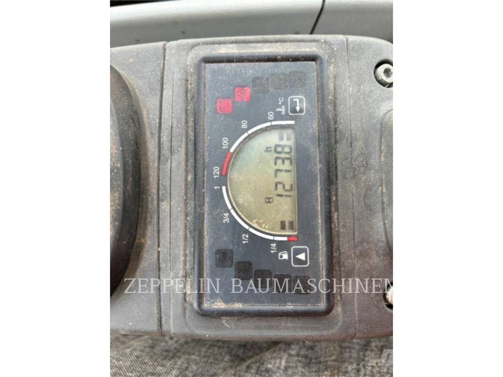 CAT 302.7D Гусеничные экскаваторы