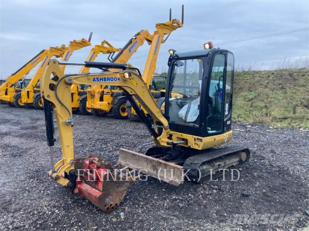CAT 302.7D CAB Гусеничные экскаваторы