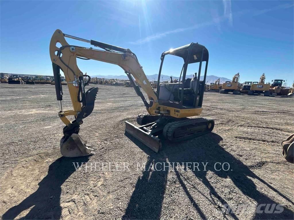CAT 302.7DC1TH Гусеничные экскаваторы