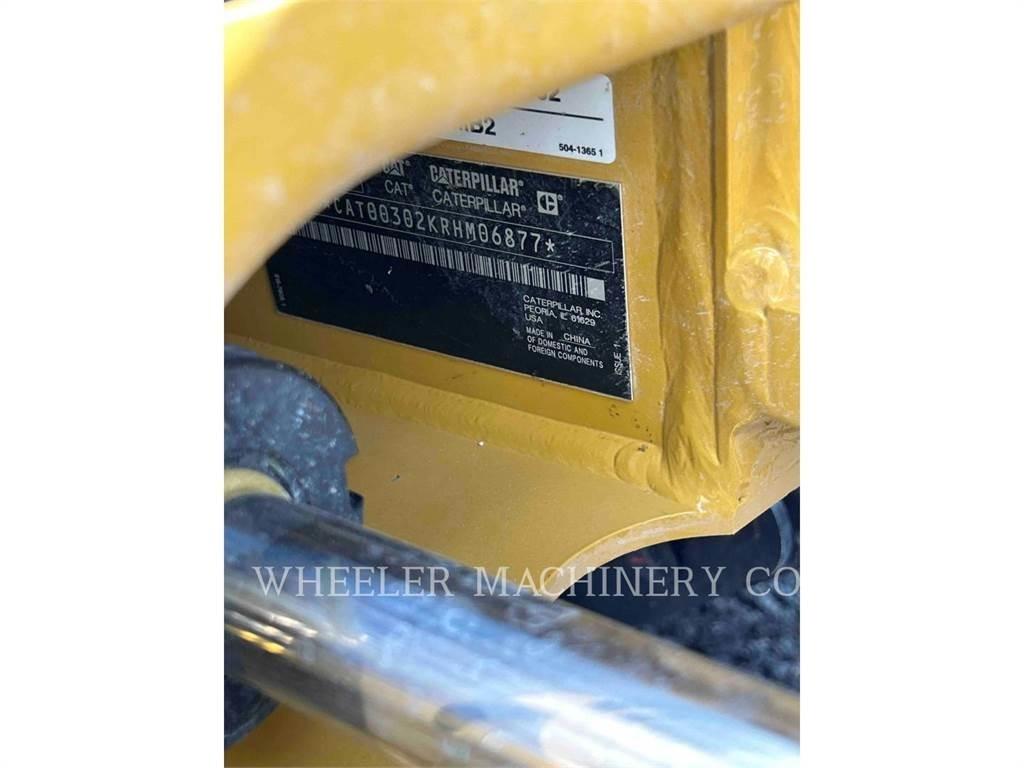CAT 302 C3 TH Гусеничные экскаваторы