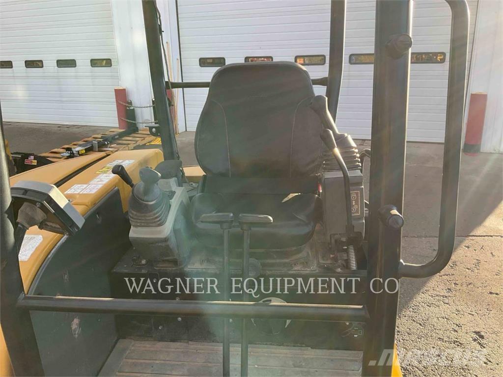 CAT 303.5E2 Гусеничные экскаваторы