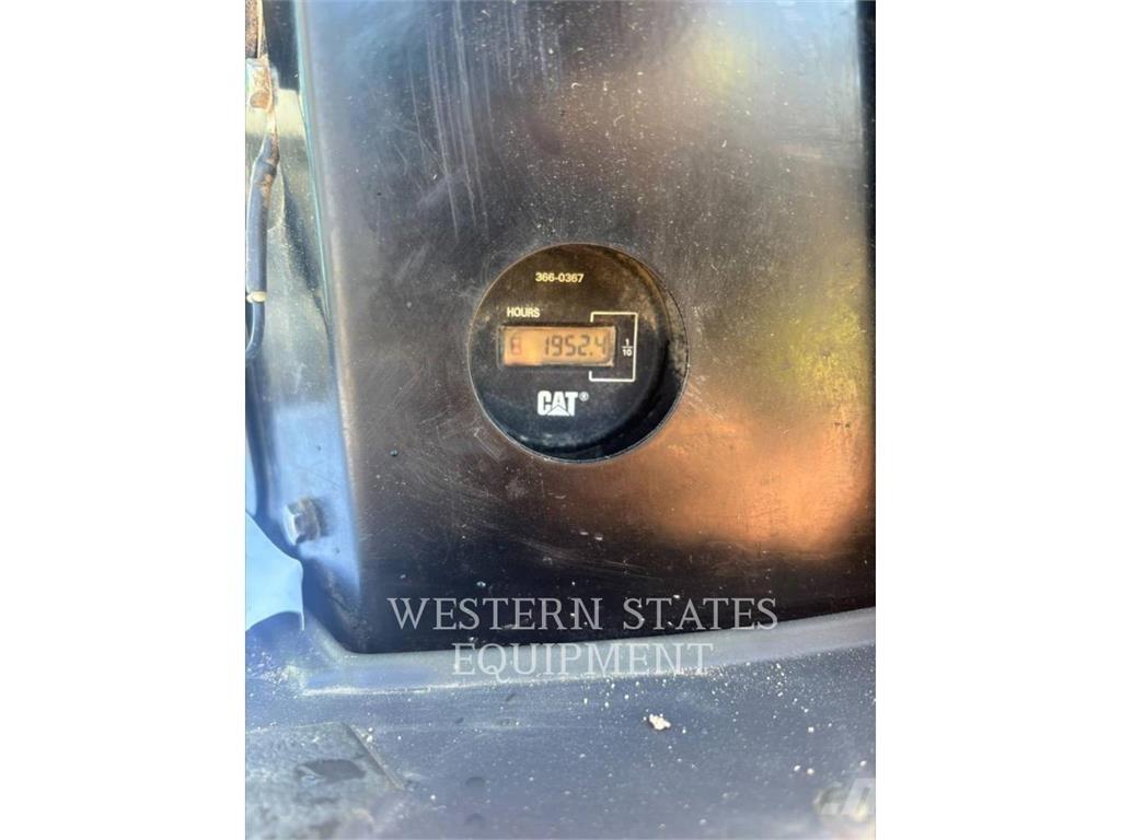 CAT 303.5E2 Гусеничные экскаваторы