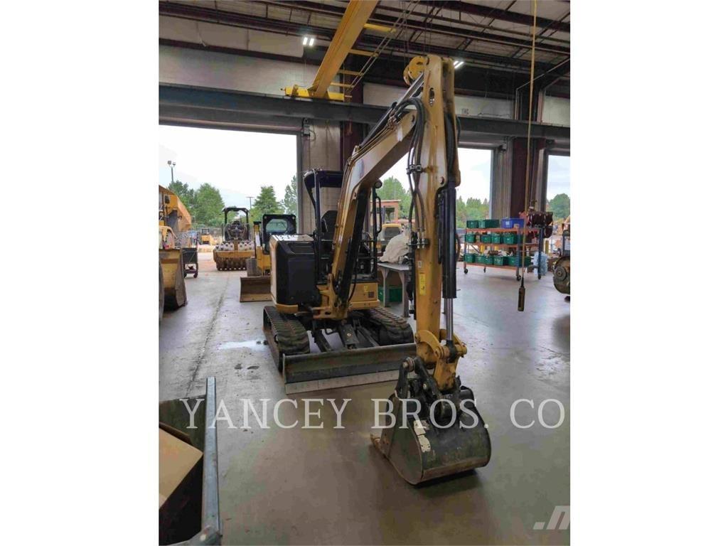 CAT 304 Гусеничные экскаваторы