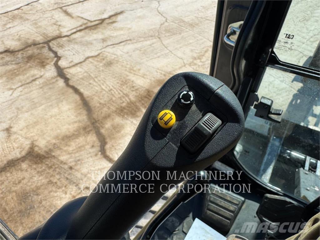 CAT 304 Гусеничные экскаваторы