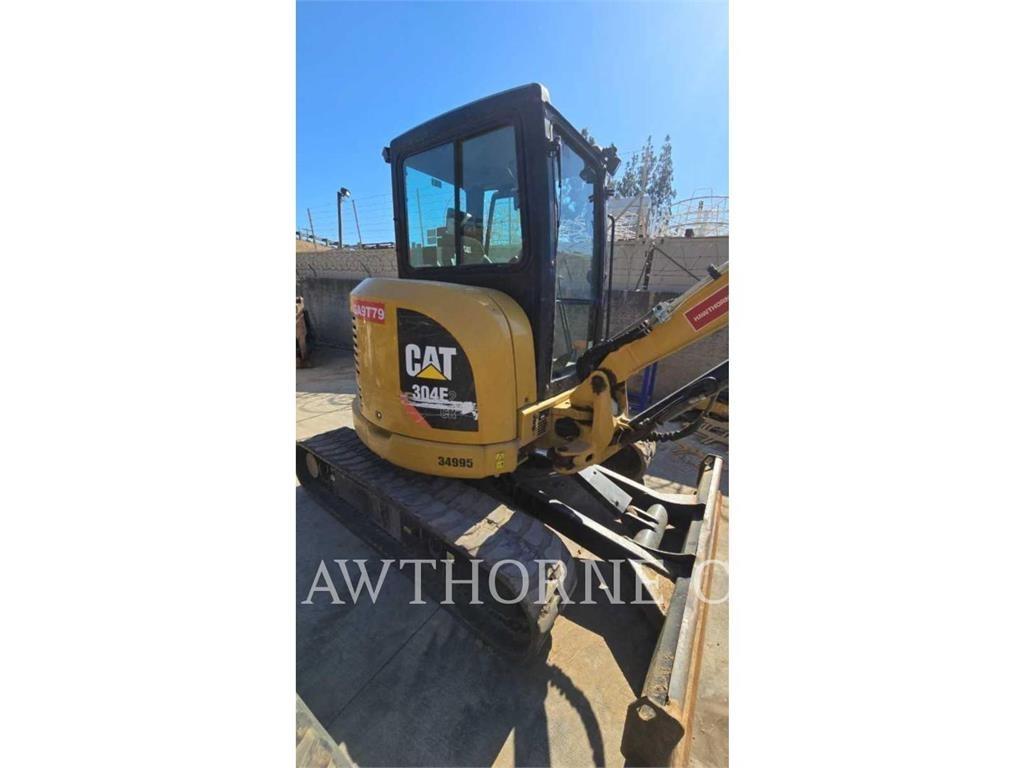 CAT 304E2 CAB Гусеничные экскаваторы