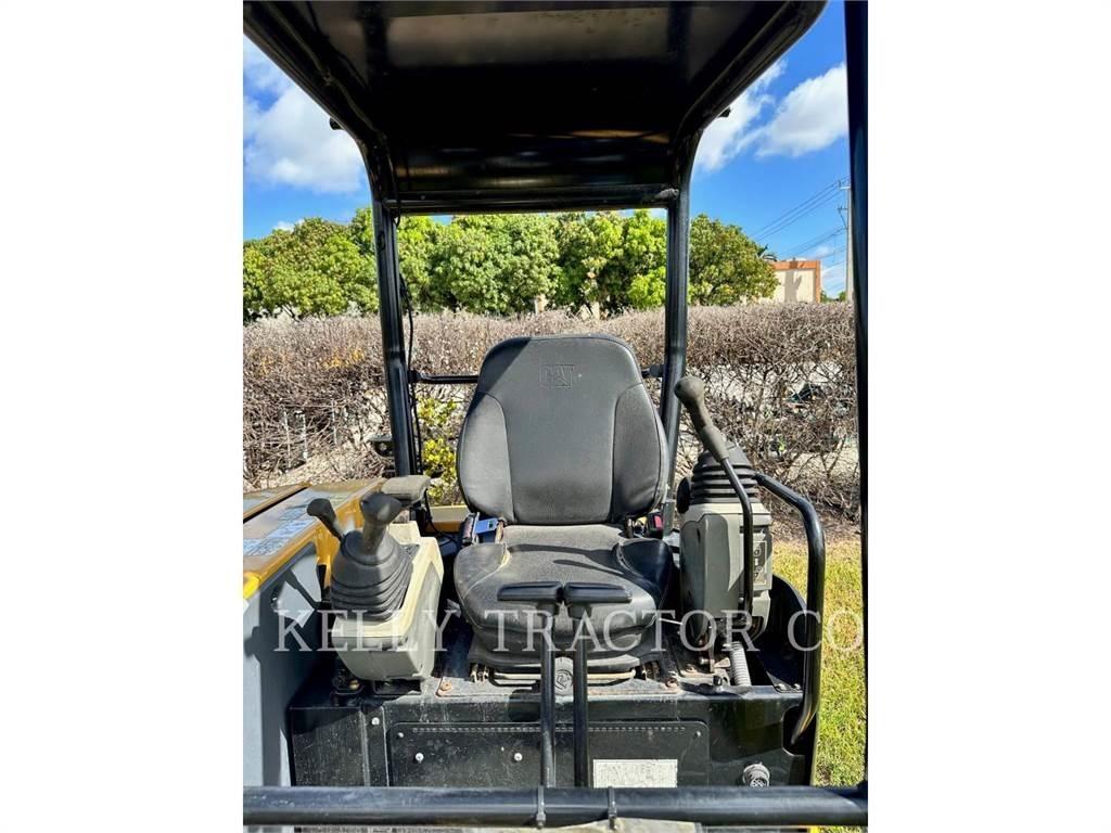 CAT 304E2CR Гусеничные экскаваторы