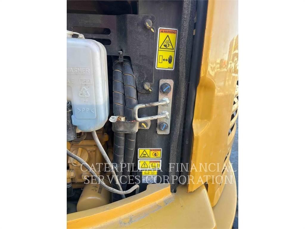 CAT 304E2CR Гусеничные экскаваторы