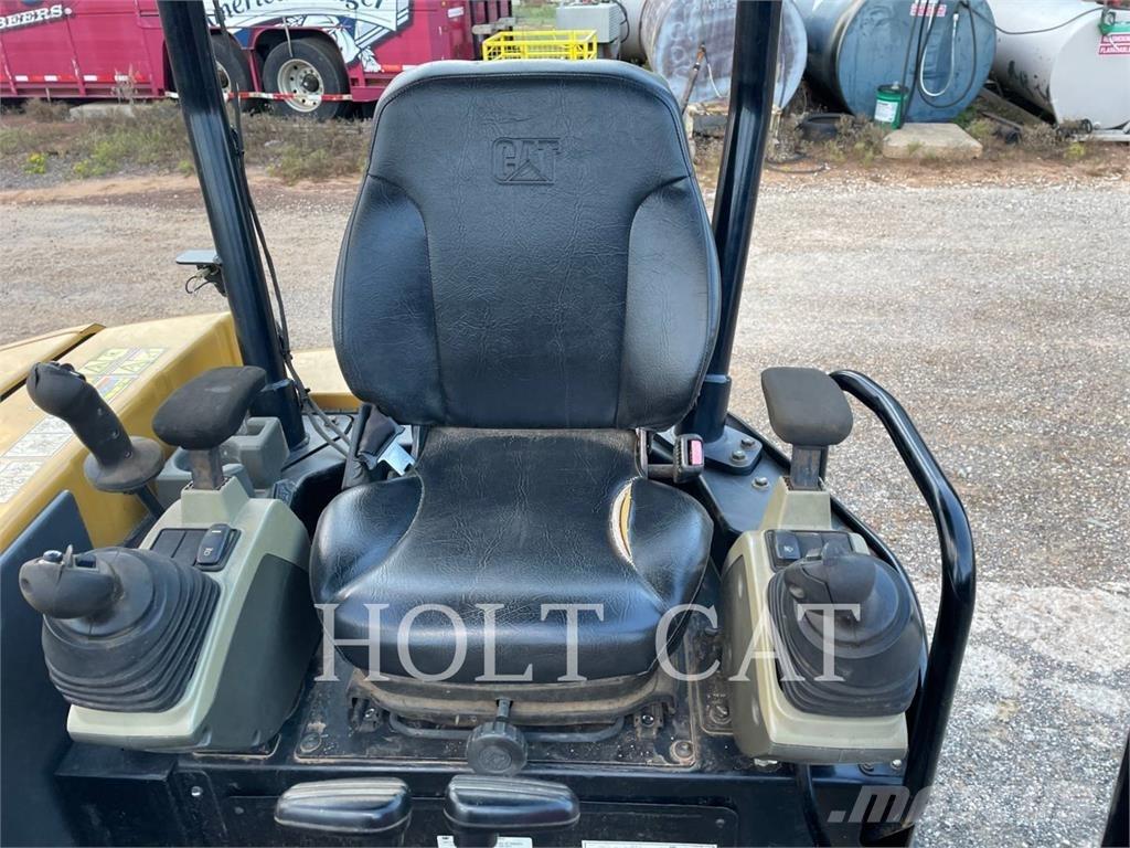CAT 304E2CR Гусеничные экскаваторы