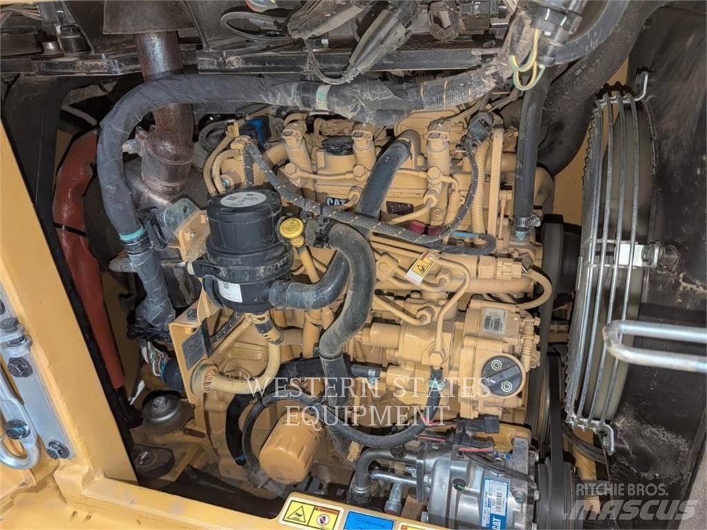 CAT 305 Гусеничные экскаваторы