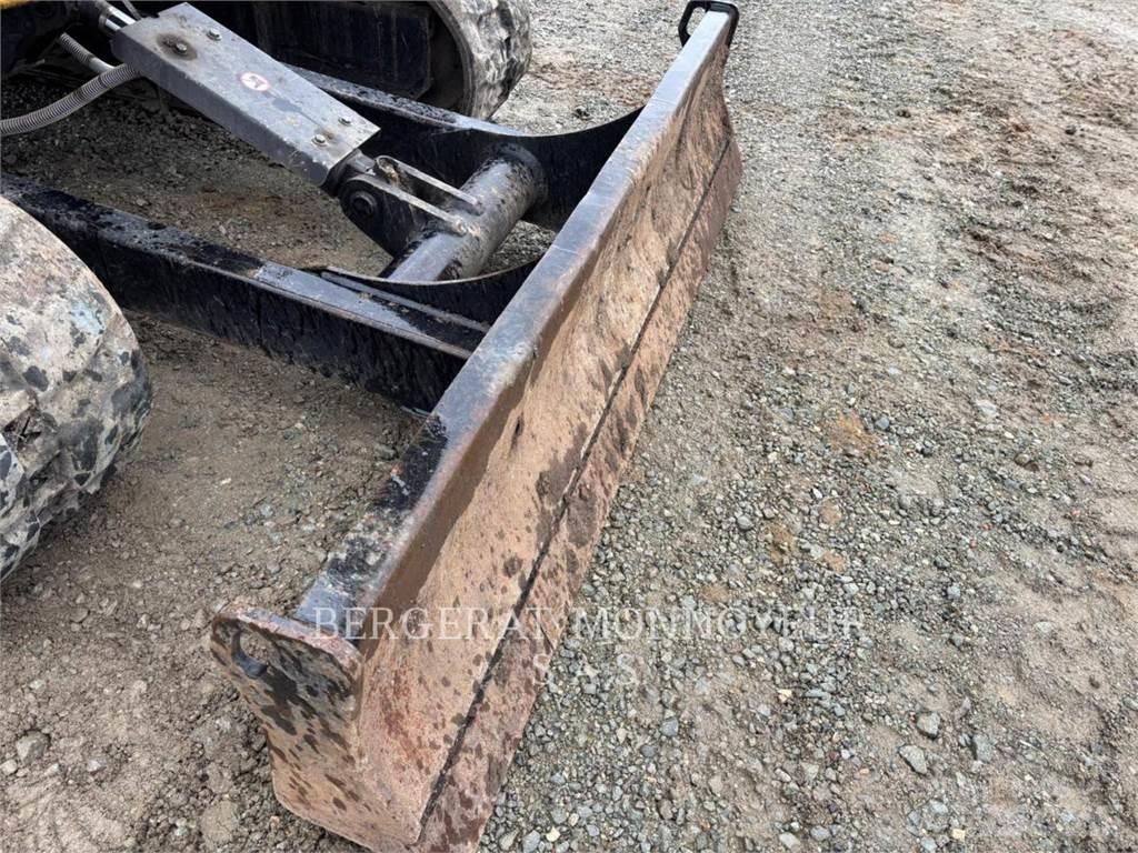 CAT 305 Гусеничные экскаваторы