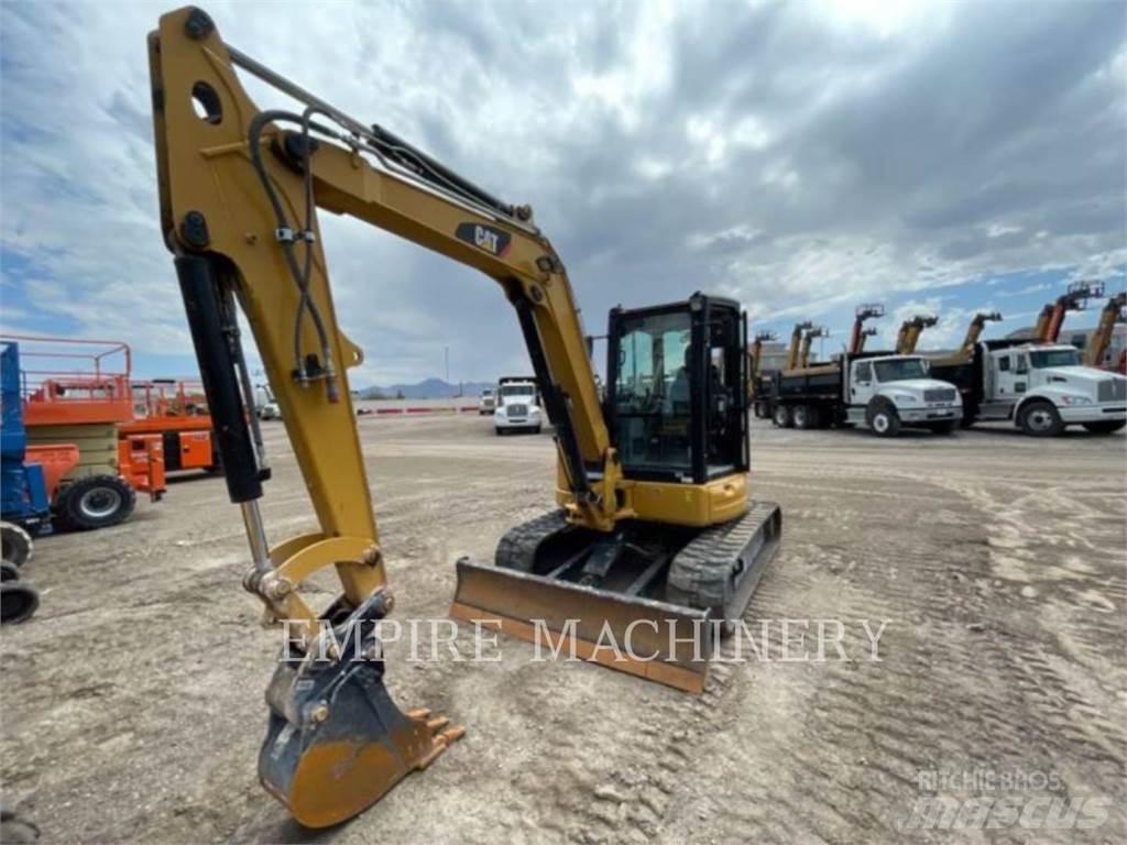 CAT 305.5E2 CA Гусеничные экскаваторы
