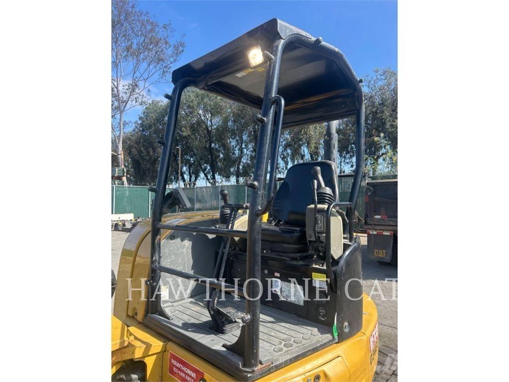 CAT 305.5E2 TH Гусеничные экскаваторы