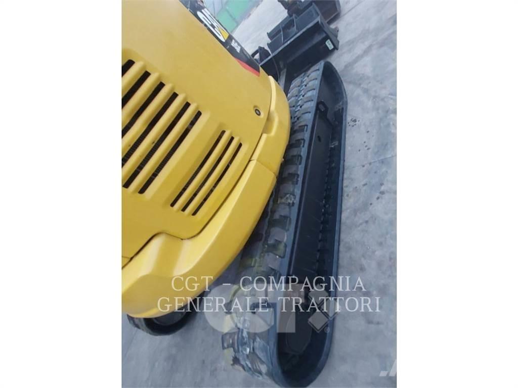 CAT 305 E2 Гусеничные экскаваторы