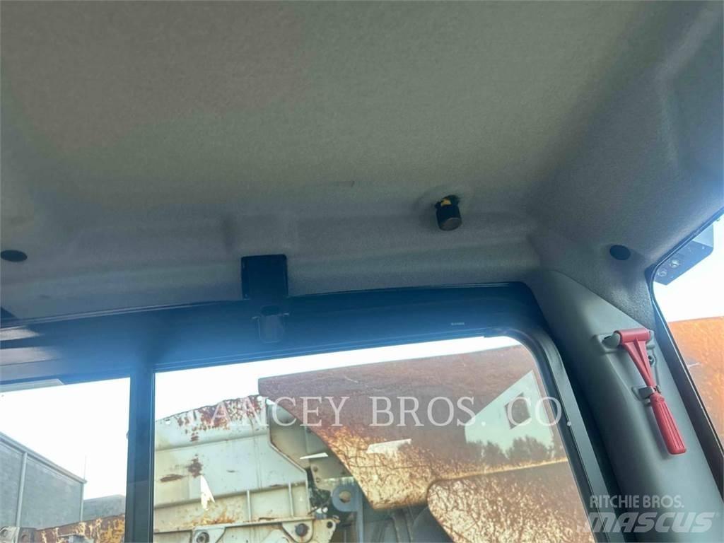 CAT 305E2CR Гусеничные экскаваторы