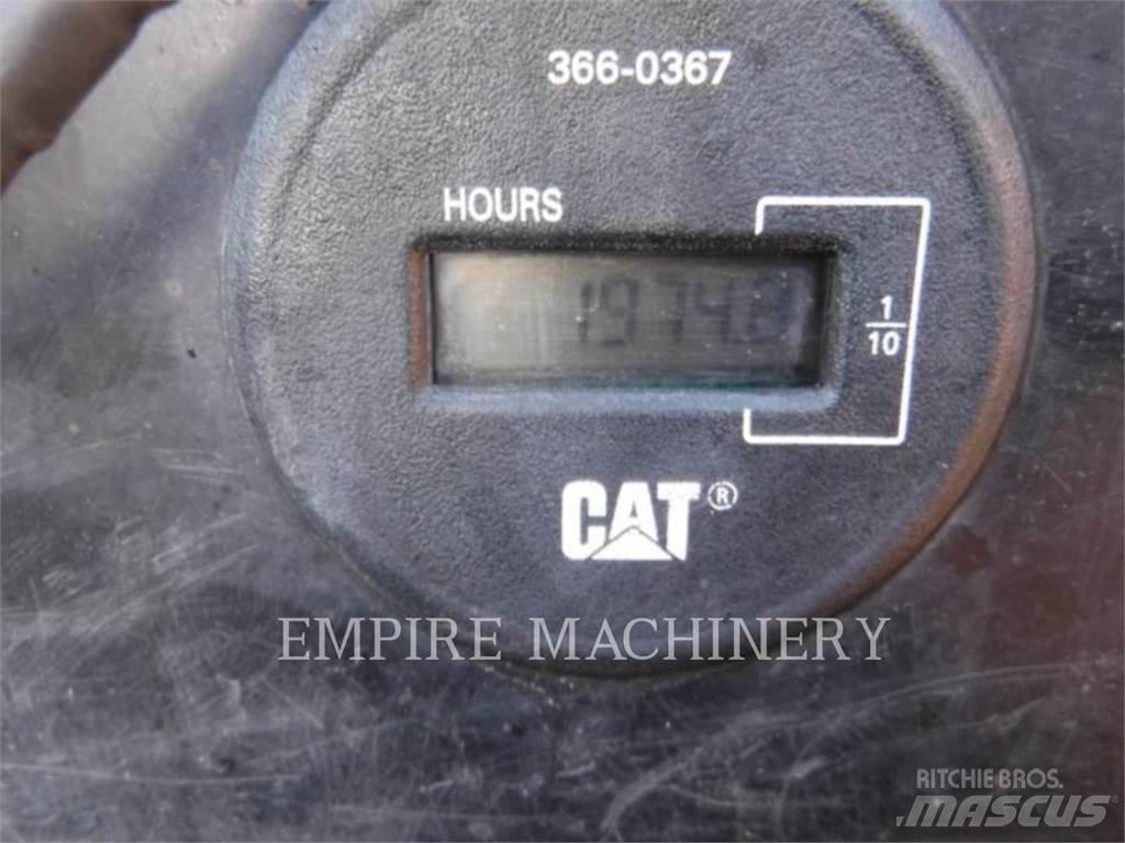 CAT 305E2CR Гусеничные экскаваторы