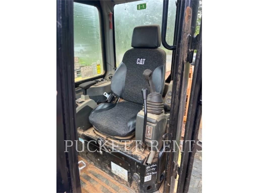 CAT 305E2CR Гусеничные экскаваторы