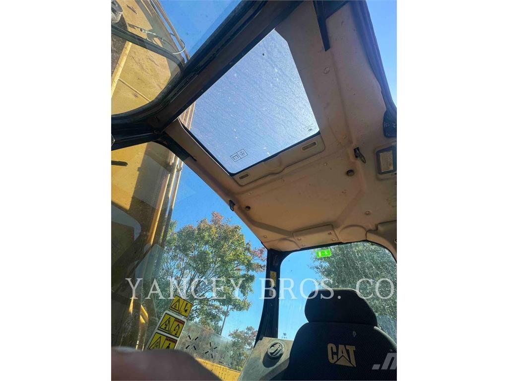 CAT 31007 Гусеничные экскаваторы