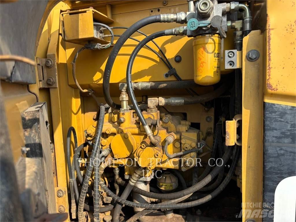CAT 312CL Гусеничные экскаваторы