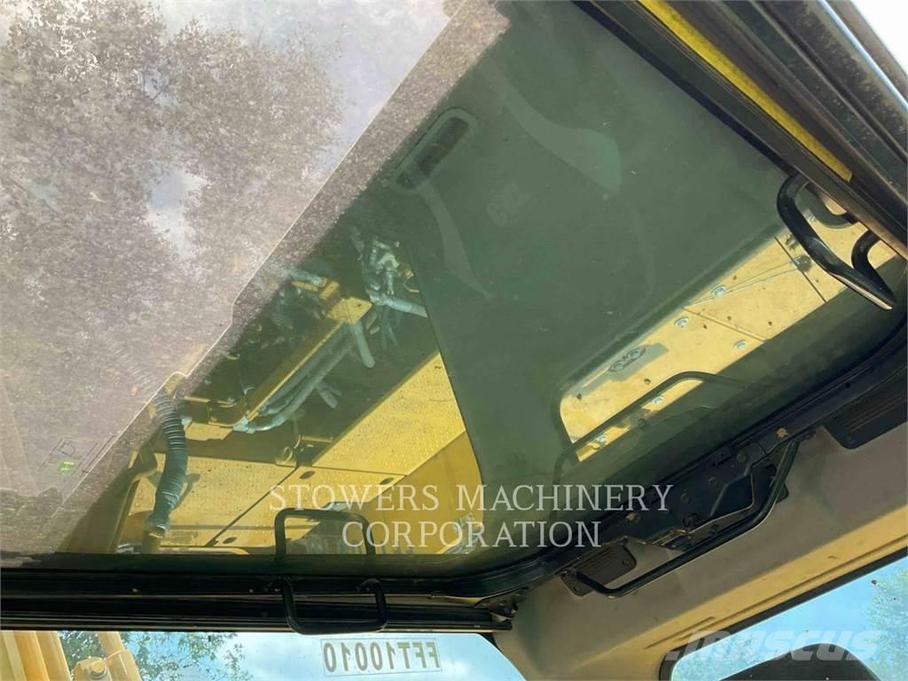 CAT 318FL Гусеничные экскаваторы