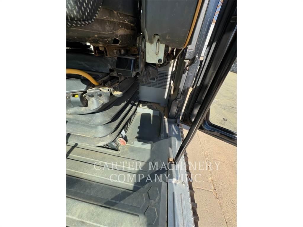 CAT 320 Гусеничные экскаваторы