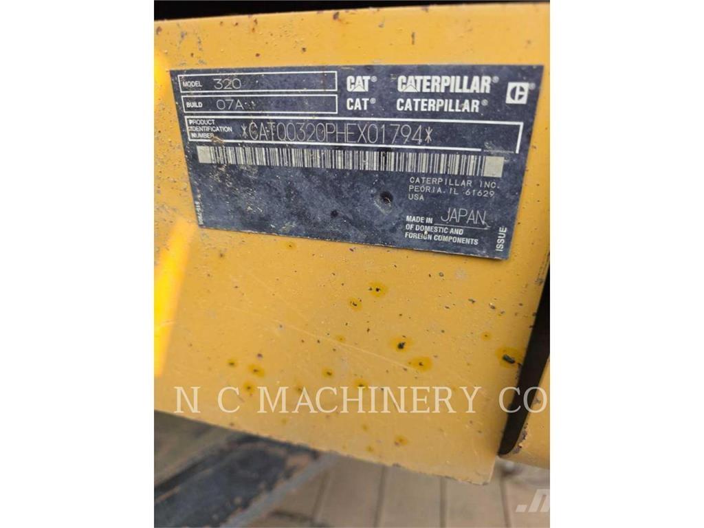 CAT 320 Гусеничные экскаваторы
