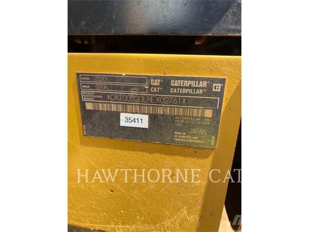 CAT 320-07 Гусеничные экскаваторы