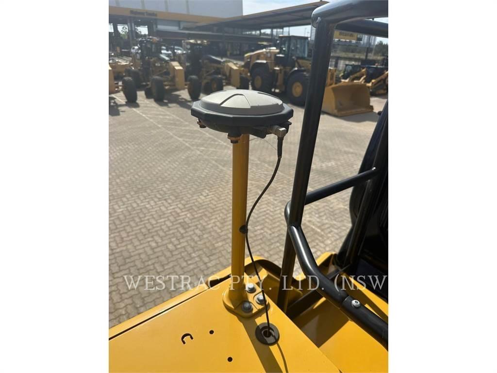 CAT 320-07 Гусеничные экскаваторы