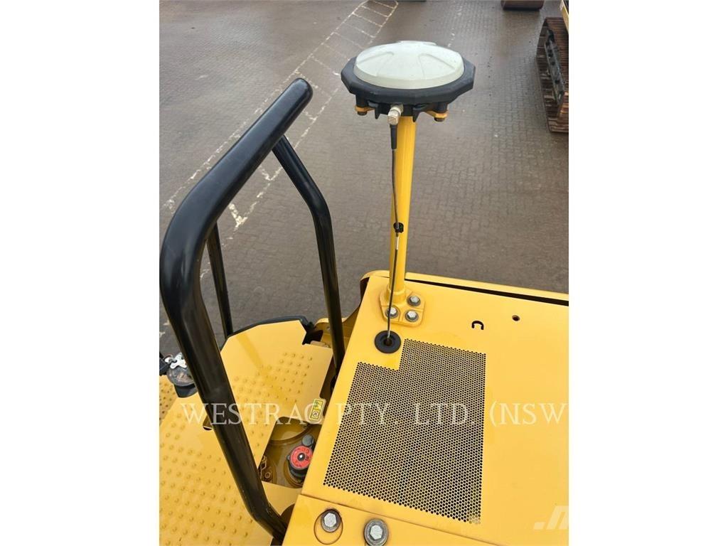 CAT 320-07 Гусеничные экскаваторы