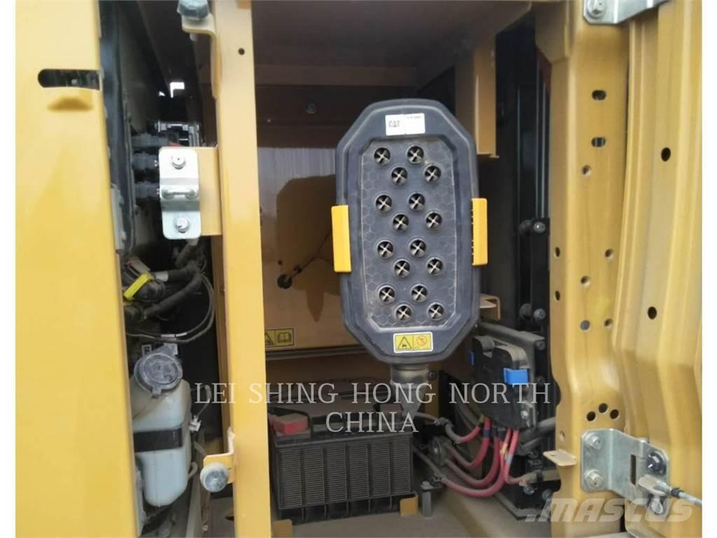 CAT 320-07 Гусеничные экскаваторы