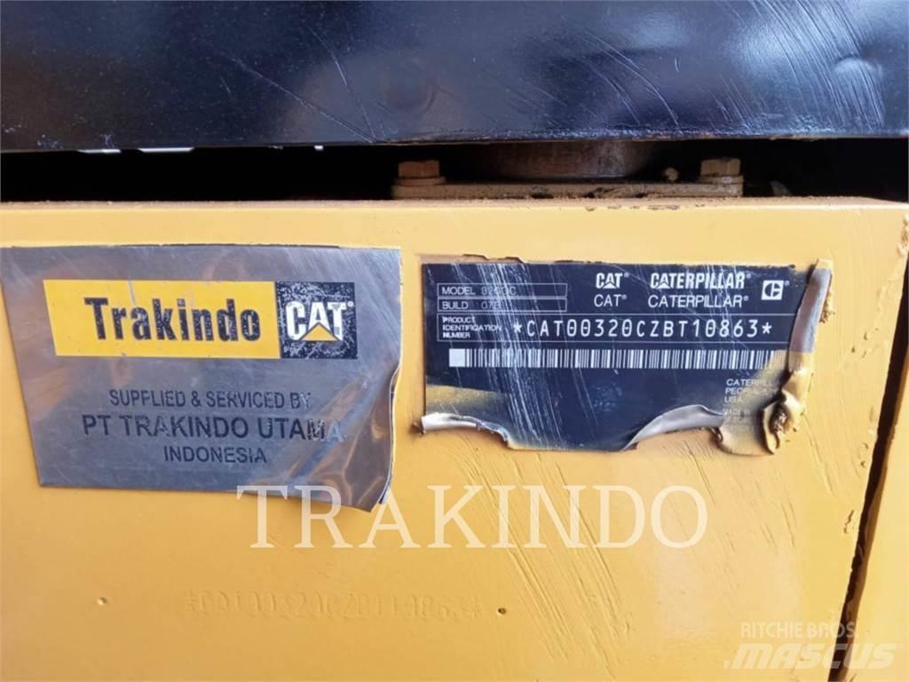 CAT 320-07GC Гусеничные экскаваторы