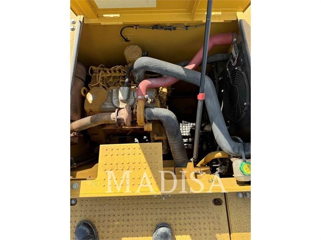 CAT 320 GC Гусеничные экскаваторы