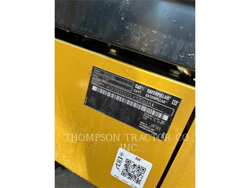 CAT 320-GC Гусеничные экскаваторы