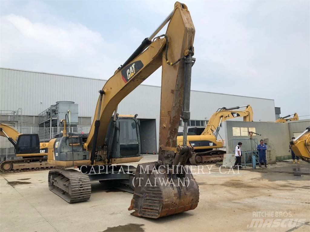 CAT 320D2 Гусеничные экскаваторы